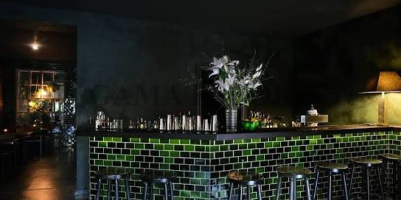 Basalt Escorts in Berlin