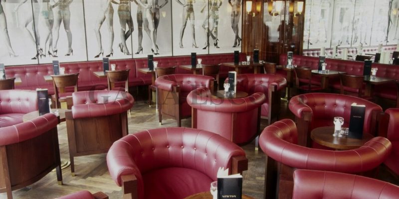 Newton Bar Escorts in Berlin